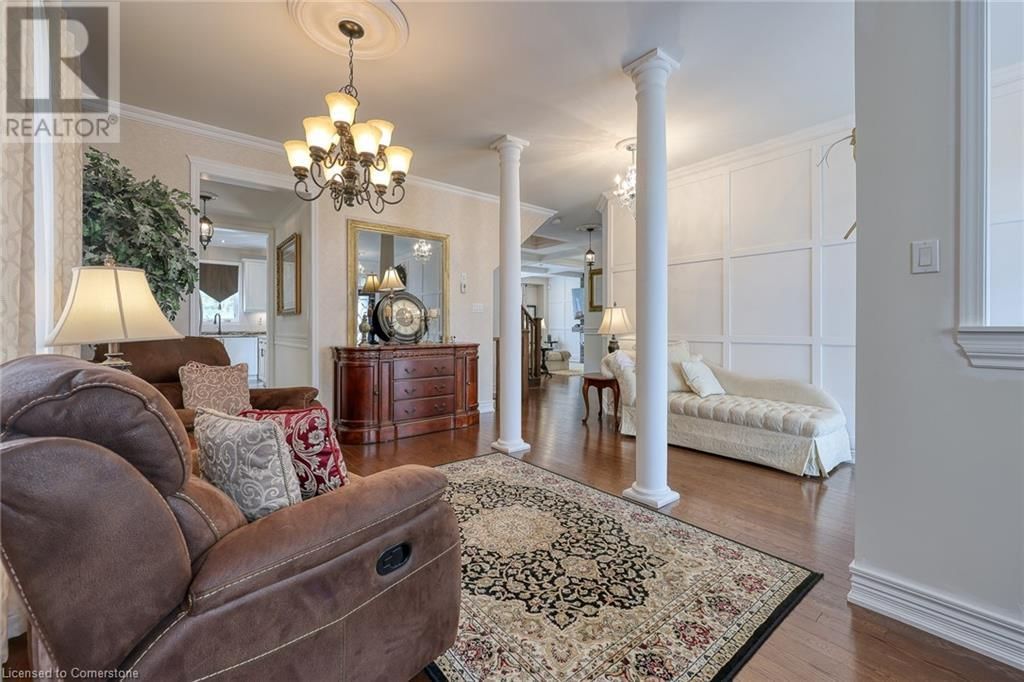 37 LAMBERT CRESCENT Image 5