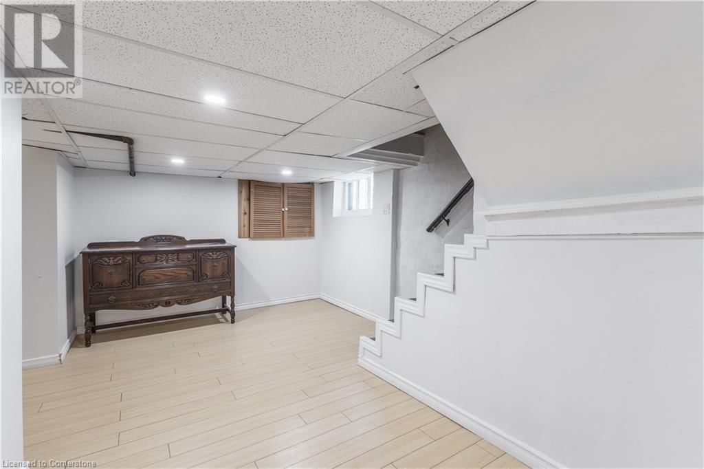 20 BARNESDALE AVENUE NORTH Image 32
