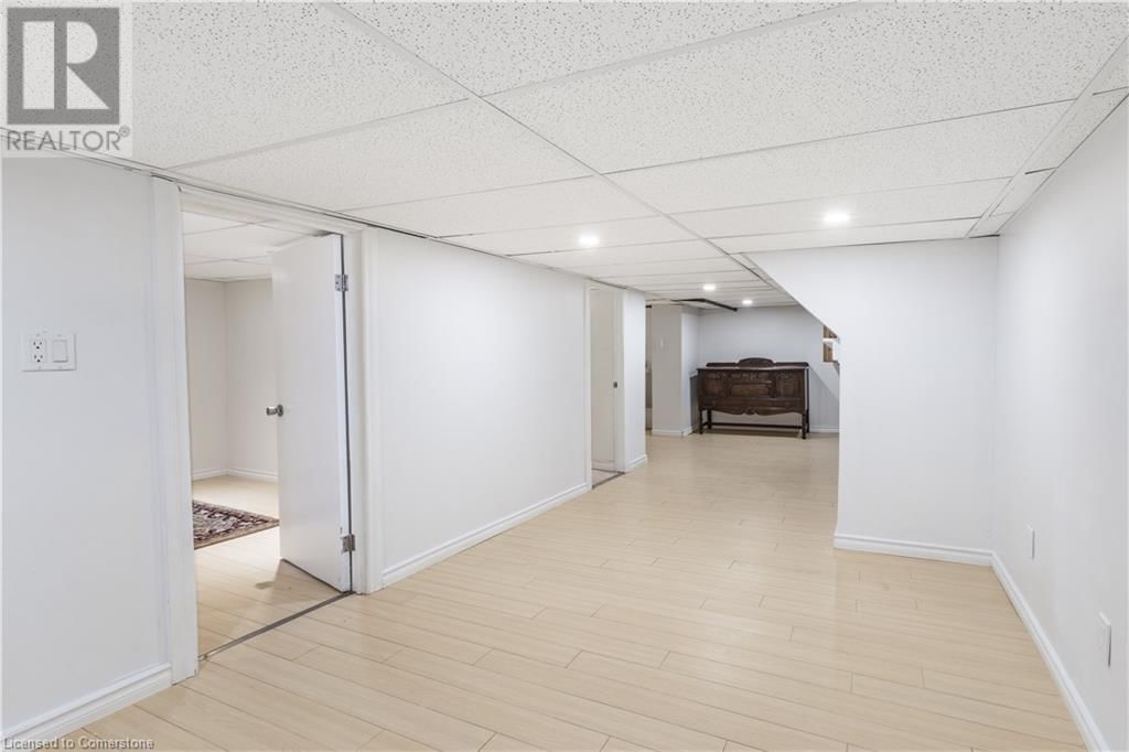 20 BARNESDALE AVENUE NORTH Image 33