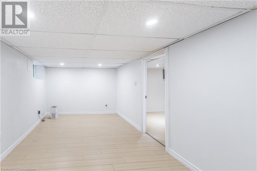 20 BARNESDALE AVENUE NORTH Image 34