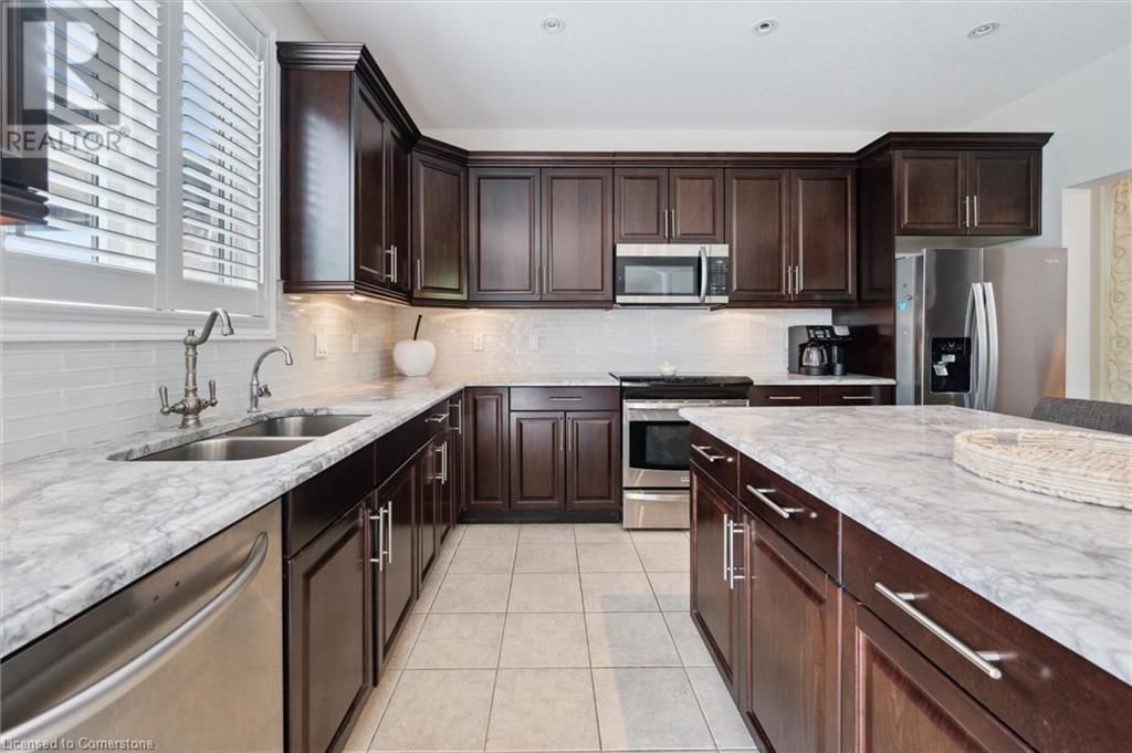 288 TOWNSEND DRIVE Image 18