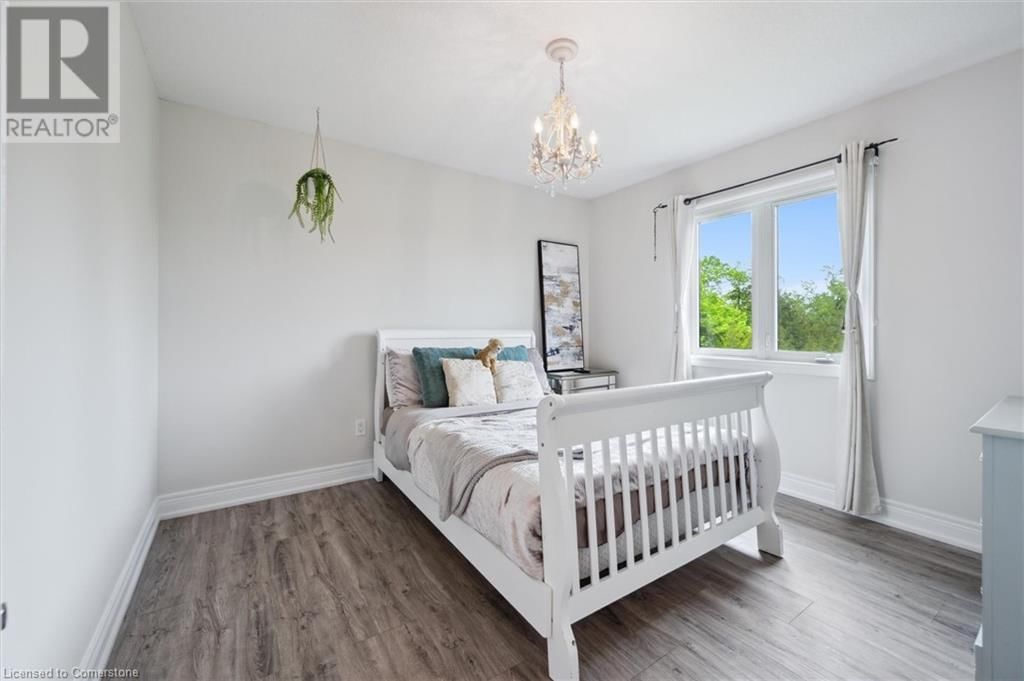 288 TOWNSEND DRIVE Image 34