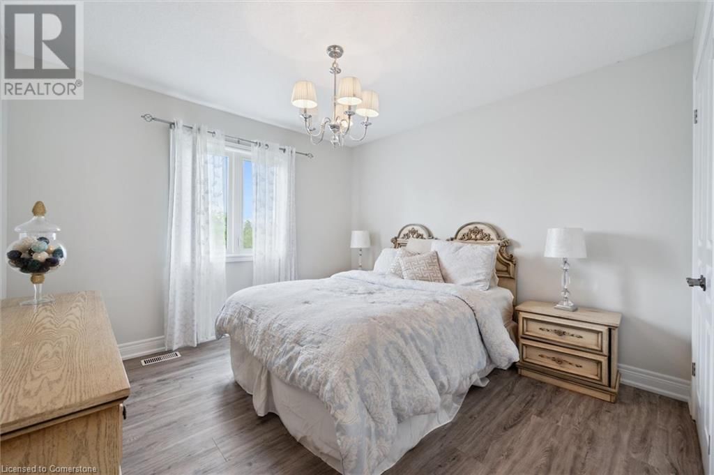 288 TOWNSEND DRIVE Image 36