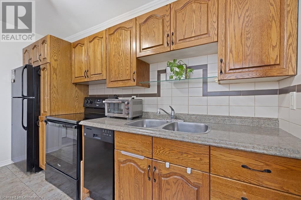 365 STRATHEARNE AVENUE Image 18