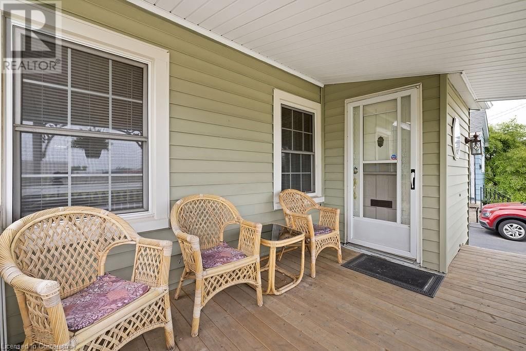 365 STRATHEARNE AVENUE Image 3