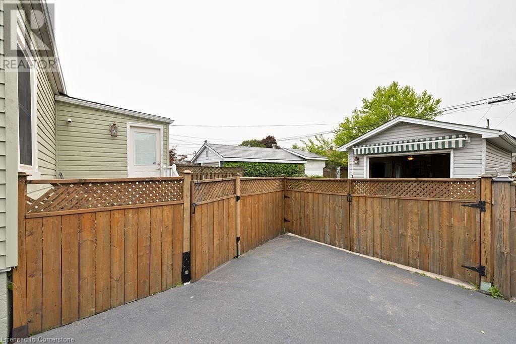 365 STRATHEARNE AVENUE Image 33