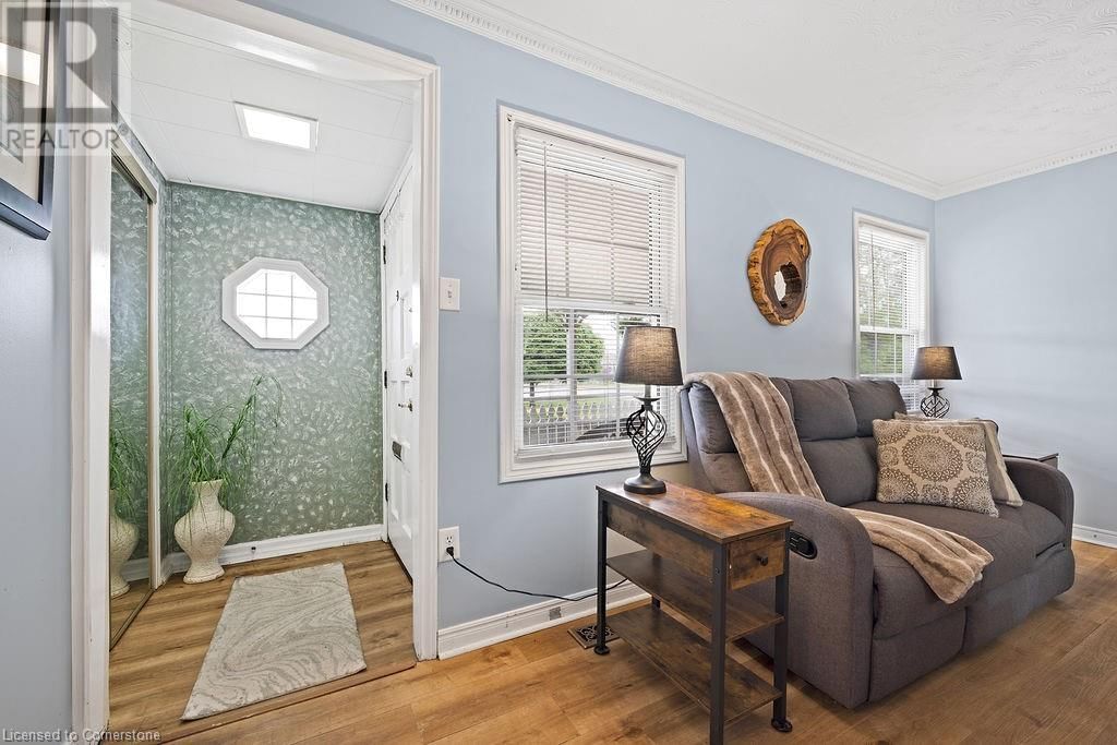 365 STRATHEARNE AVENUE Image 4