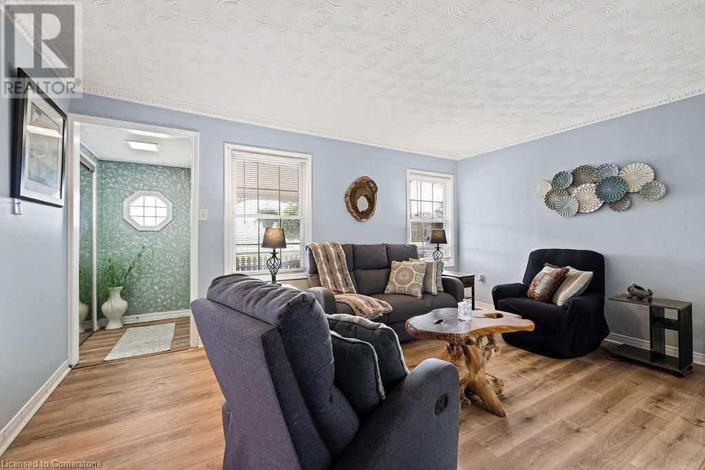 365 STRATHEARNE AVENUE Image 6