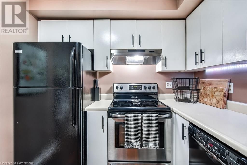 317 - 78 ROEHAMPTON AVENUE Image 12