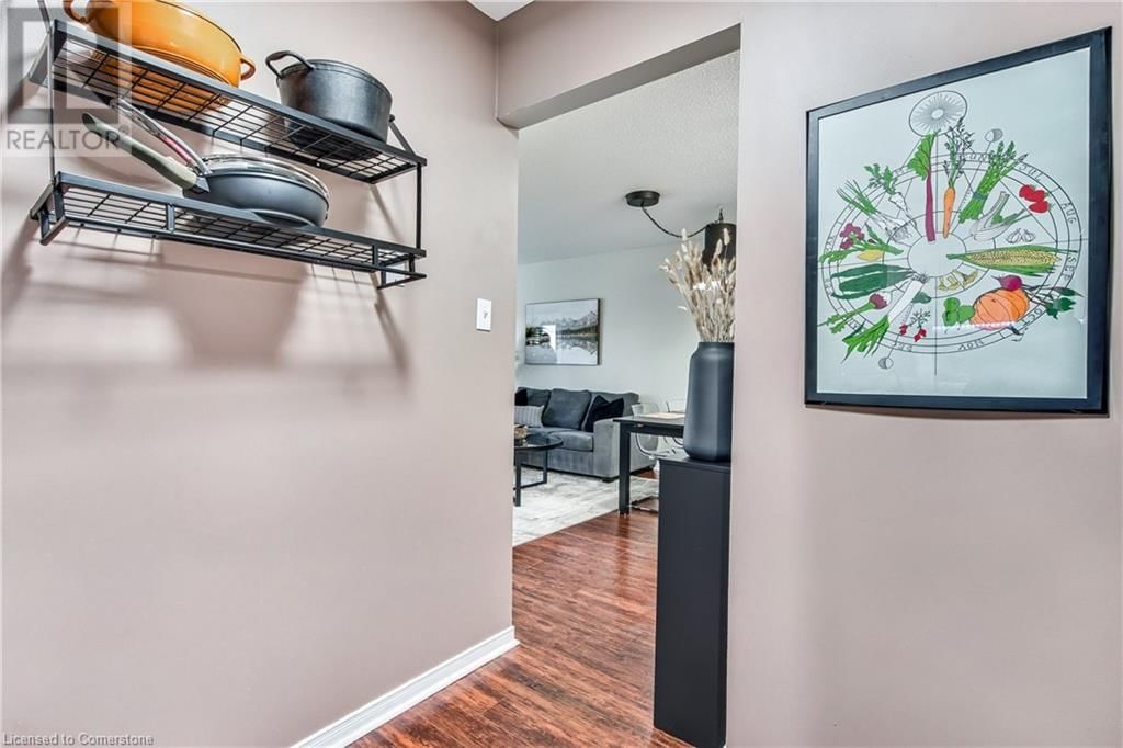 317 - 78 ROEHAMPTON AVENUE Image 14