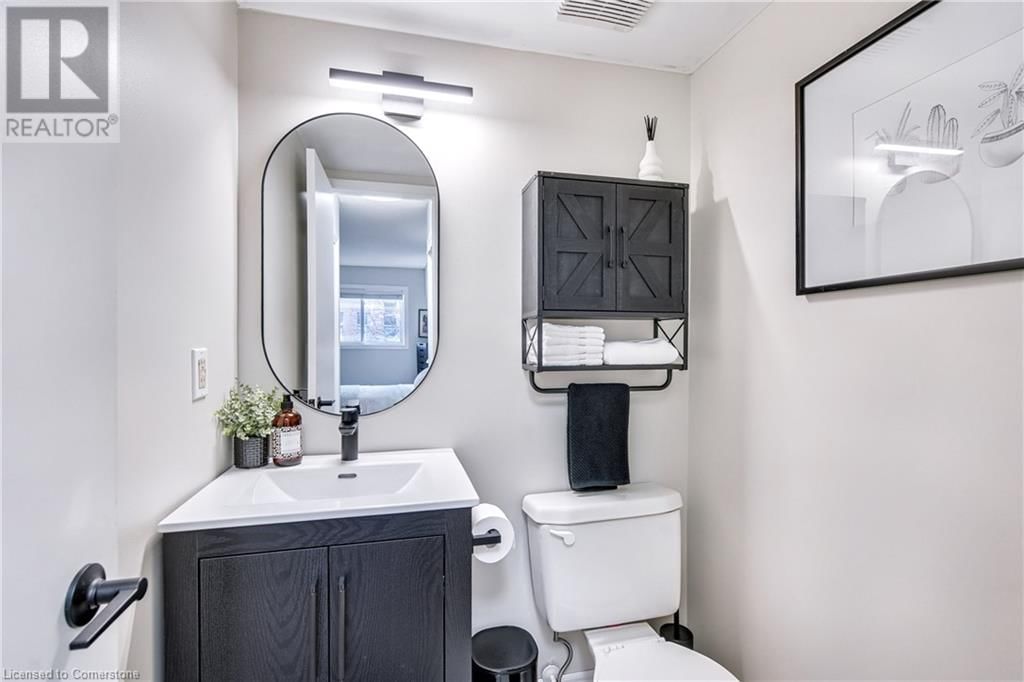 317 - 78 ROEHAMPTON AVENUE Image 25