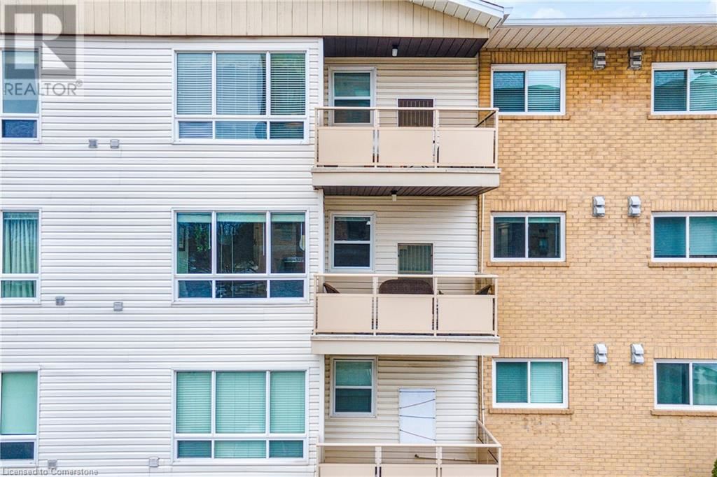 317 - 78 ROEHAMPTON AVENUE Image 31