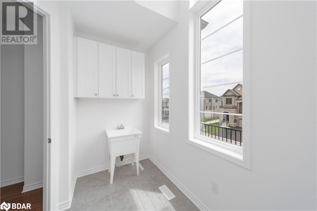 700 MIKA STREET Image 16