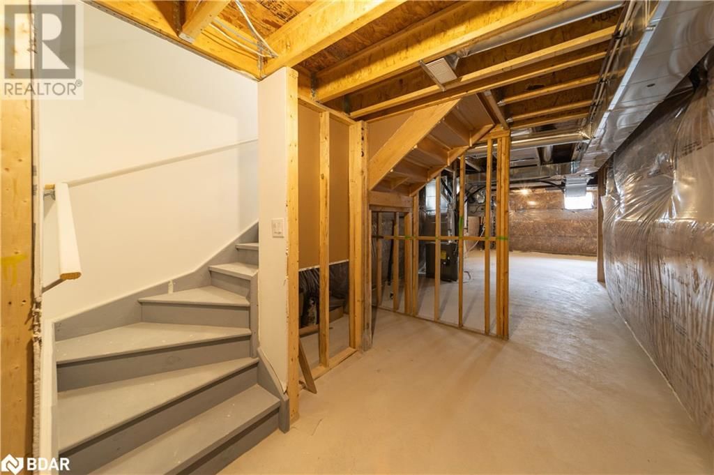 700 MIKA STREET Image 28
