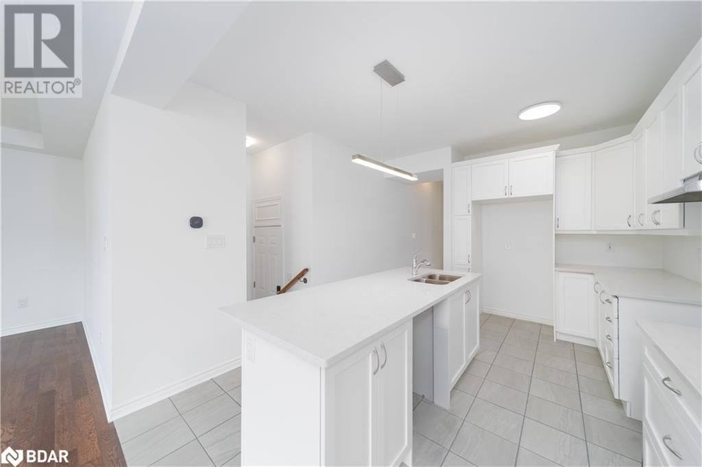 700 MIKA STREET Image 8