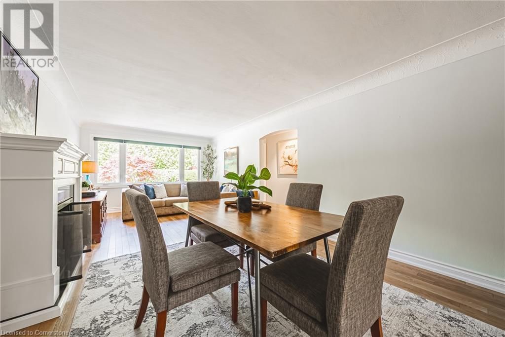 898 HERBERTON PLACE Image 4