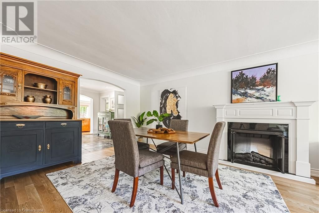 898 HERBERTON PLACE Image 5