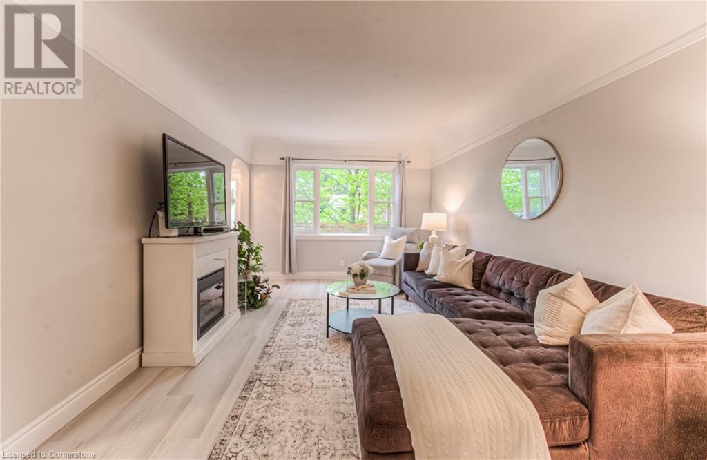 19 ELLIS AVENUE Image 23