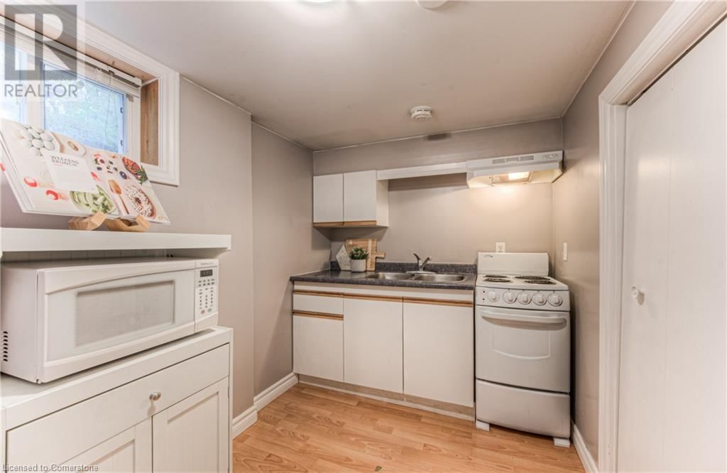 19 ELLIS AVENUE Image 37