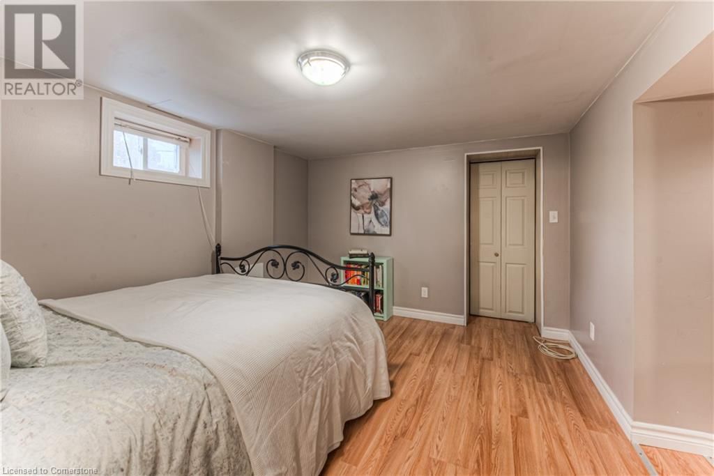 19 ELLIS AVENUE Image 45