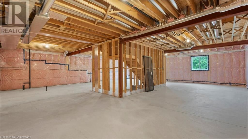 255 LADYSLIPPER DRIVE Image 17