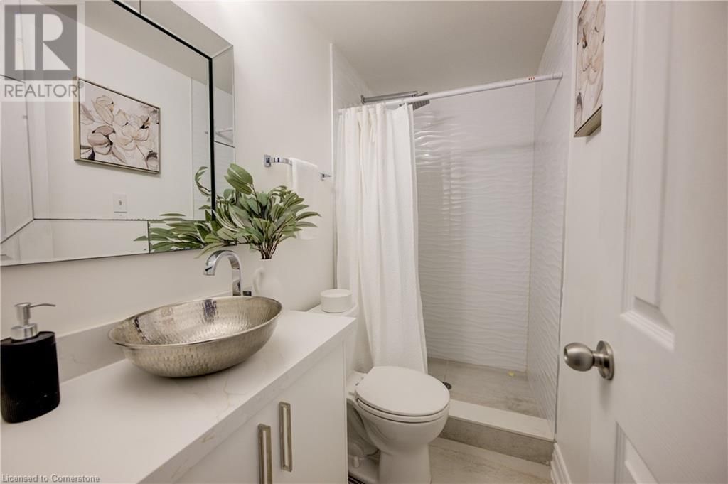 3210 ANDERSON CRESCENT Image 27