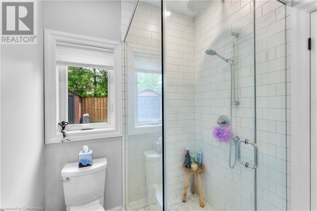 33 OSWEGO PARK ROAD Image 15