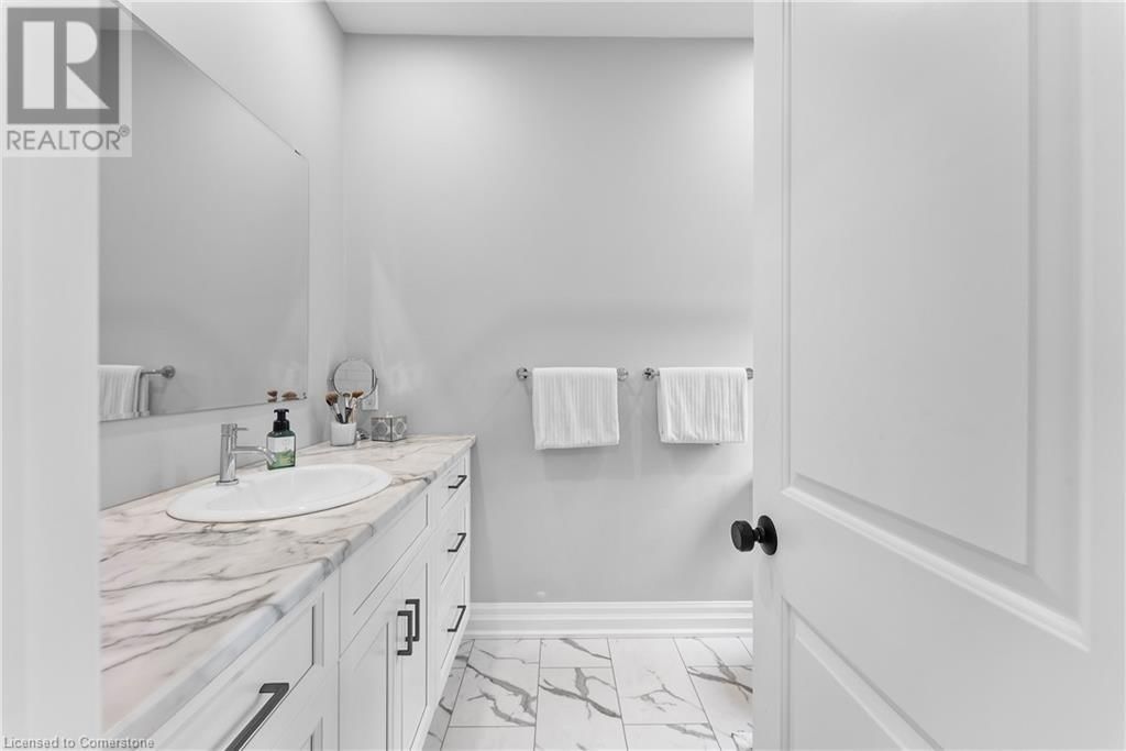 33 OSWEGO PARK ROAD Image 16