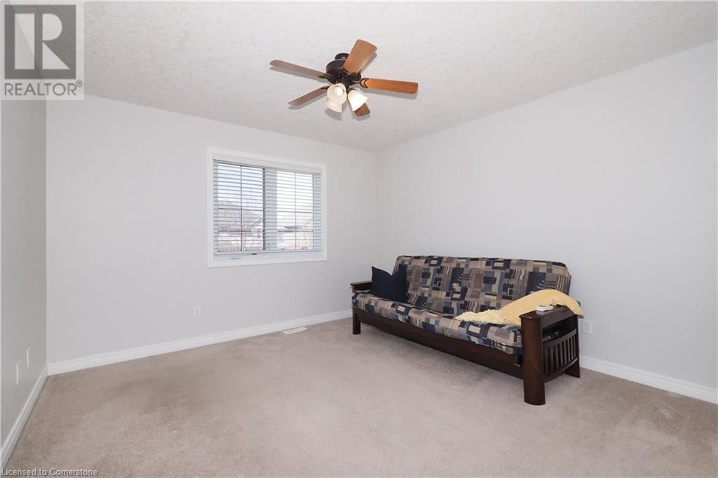 15 TREEVIEW DRIVE Image 31