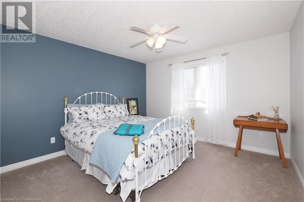 15 TREEVIEW DRIVE Image 32