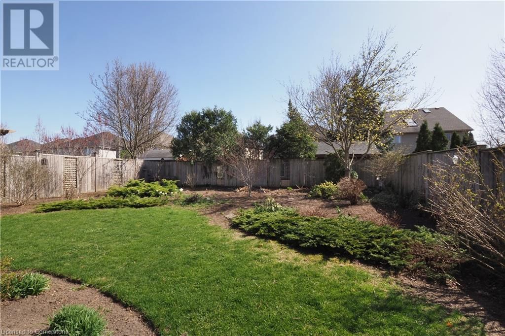 15 TREEVIEW DRIVE Image 47