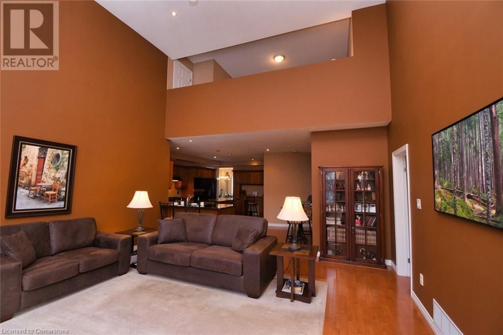 182 VALRIDGE DRIVE Image 21