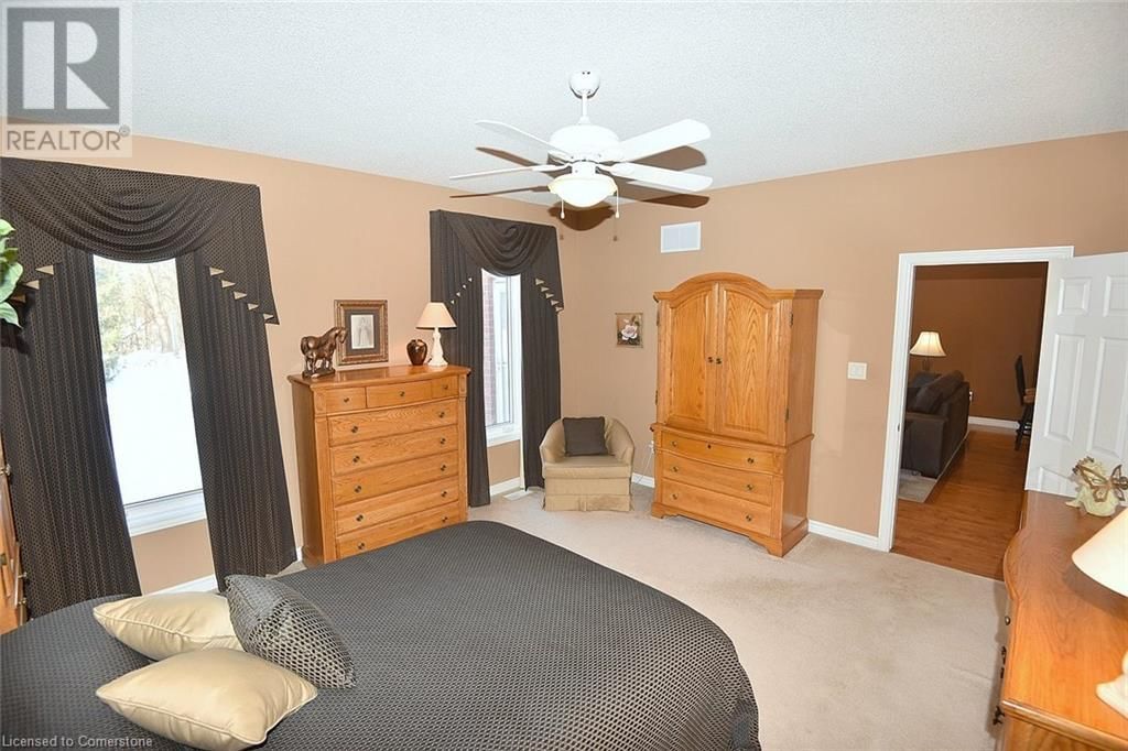 182 VALRIDGE DRIVE Image 29