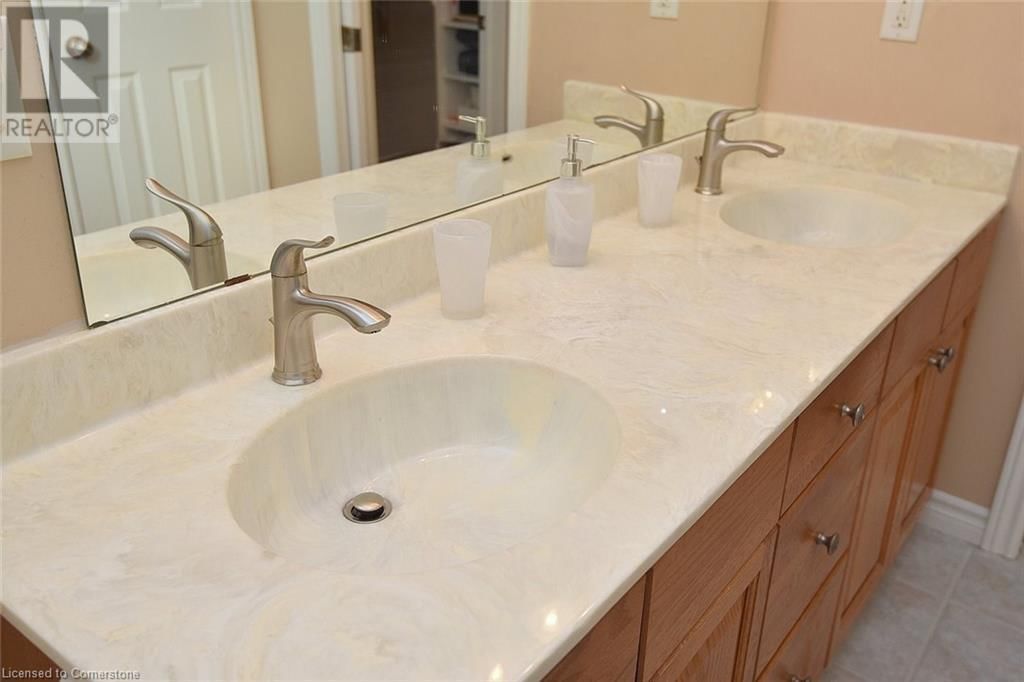 182 VALRIDGE DRIVE Image 30