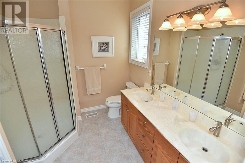 182 VALRIDGE DRIVE Image 31