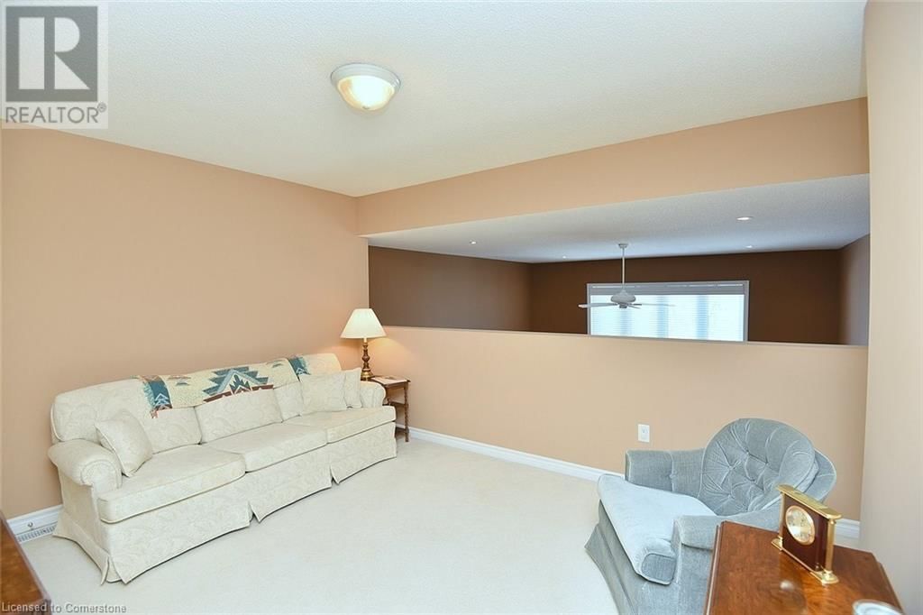 182 VALRIDGE DRIVE Image 36