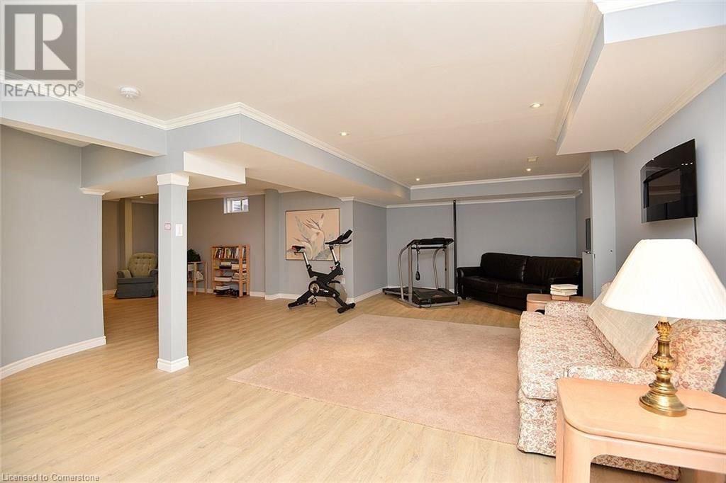 182 VALRIDGE DRIVE Image 38