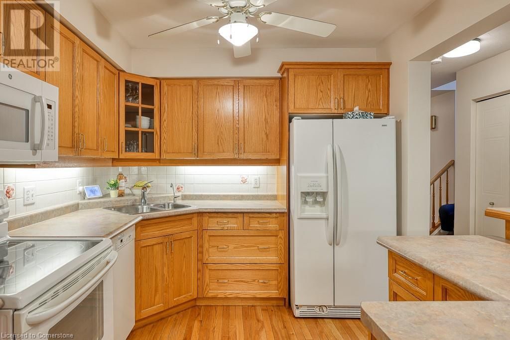 7 - 20 FORREST AVENUE WEST Image 12