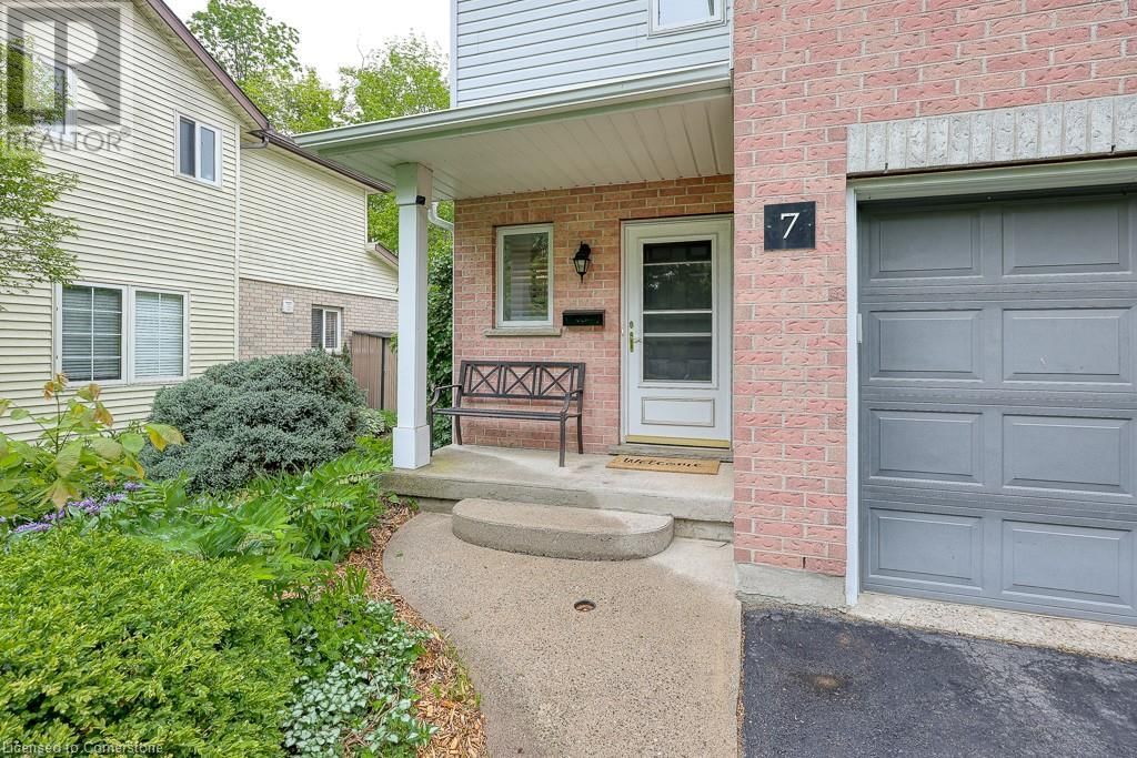 7 - 20 FORREST AVENUE WEST Image 3