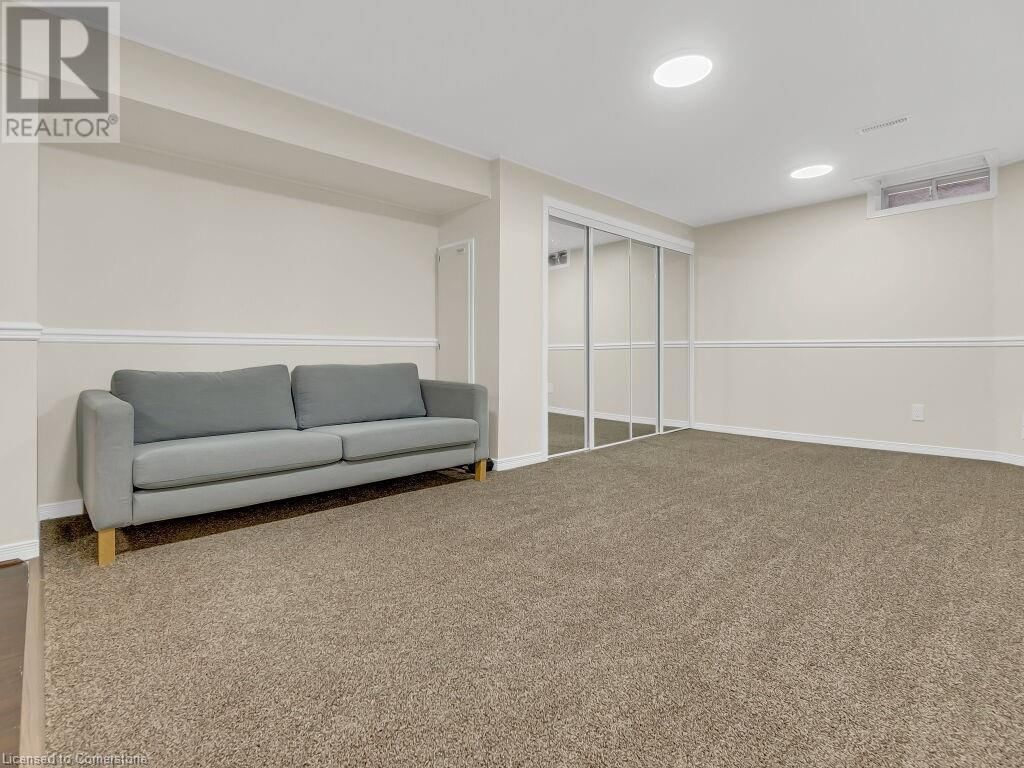 16 FAIRGREEN CLOSE Image 26
