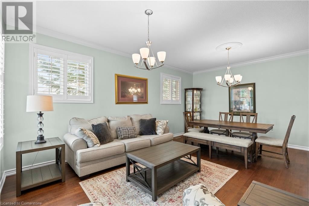 66 SILVERBIRCH BOULEVARD Image 17