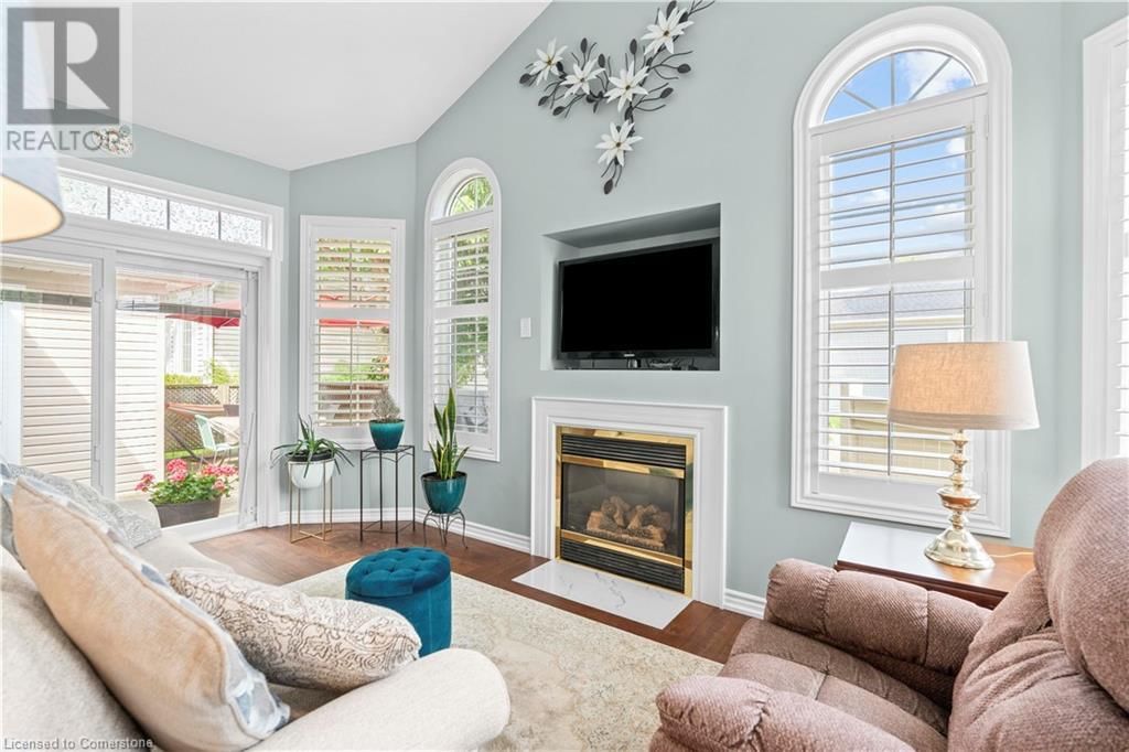 66 SILVERBIRCH BOULEVARD Image 19