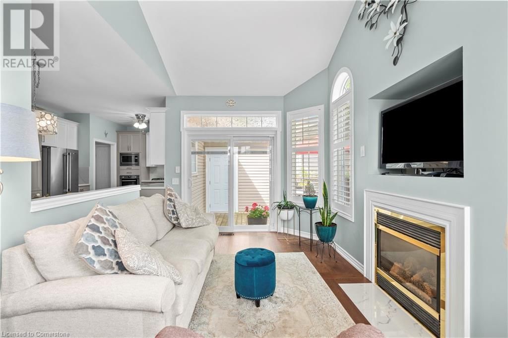 66 SILVERBIRCH BOULEVARD Image 21