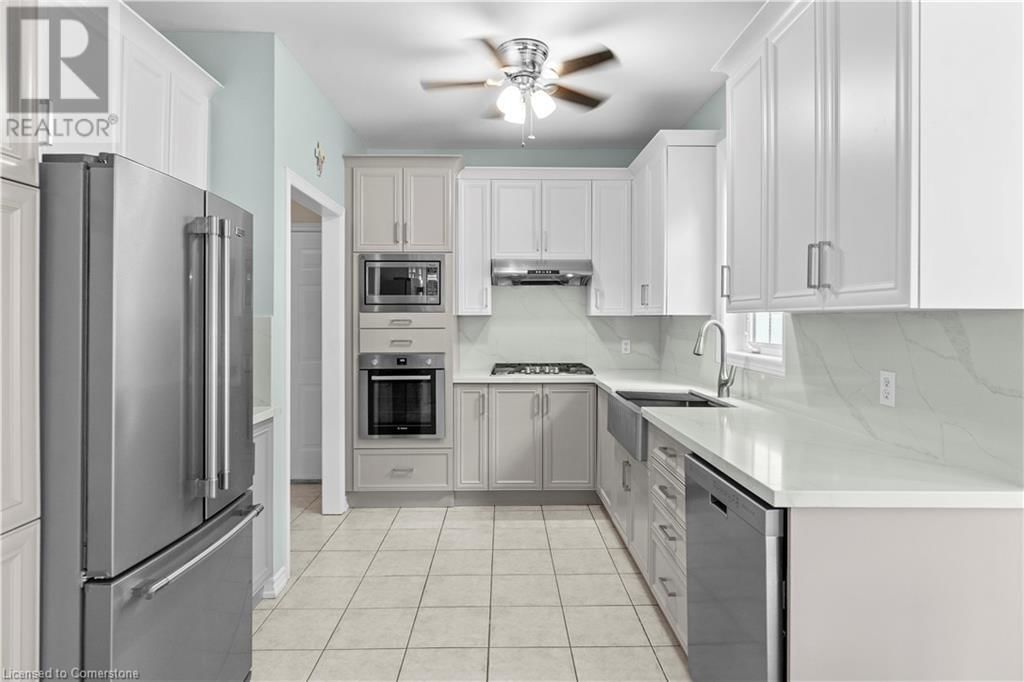 66 SILVERBIRCH BOULEVARD Image 25