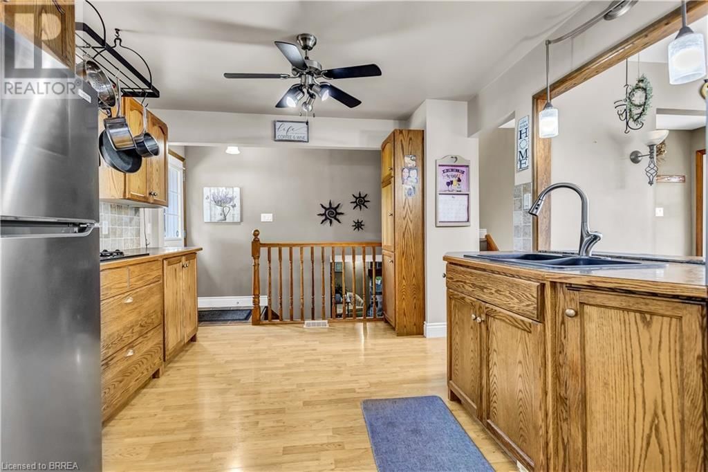 18 CLOVER COURT Image 15