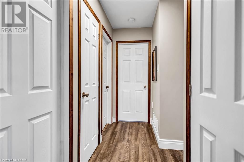 18 CLOVER COURT Image 17