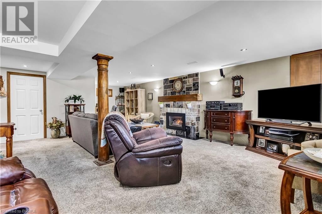 18 CLOVER COURT Image 28