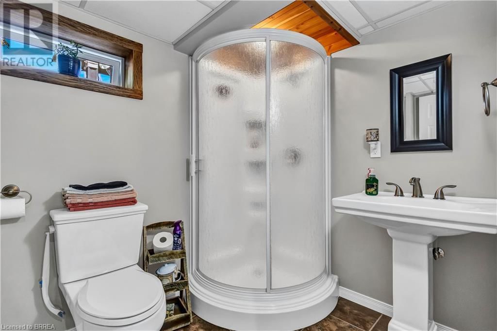 18 CLOVER COURT Image 30