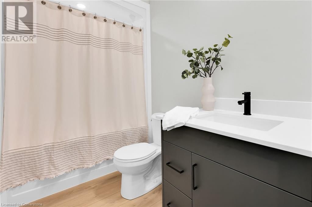 14 ROGERS STREET Image 23