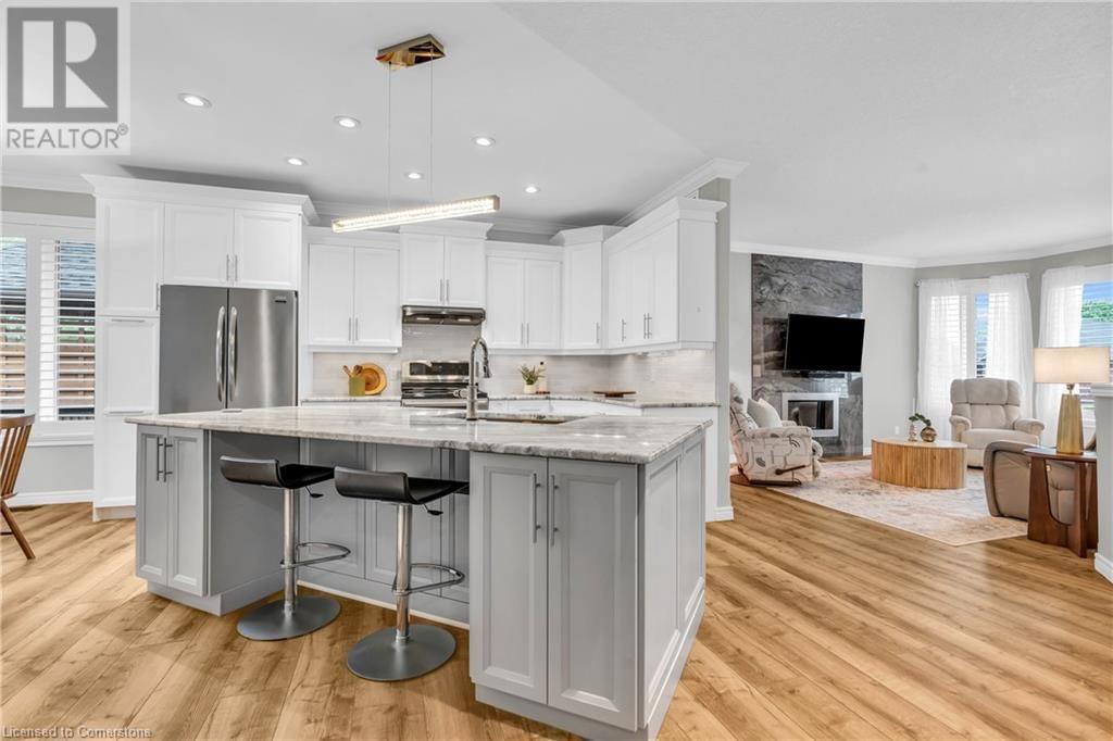 33 LONG LANE Image 11